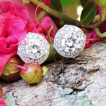 14k White Gold Diamond Filigree Stud Earrings - DER-26021